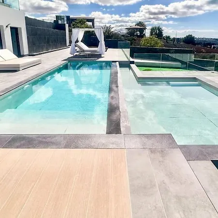 Infinity - By Apricus Holidays Villa